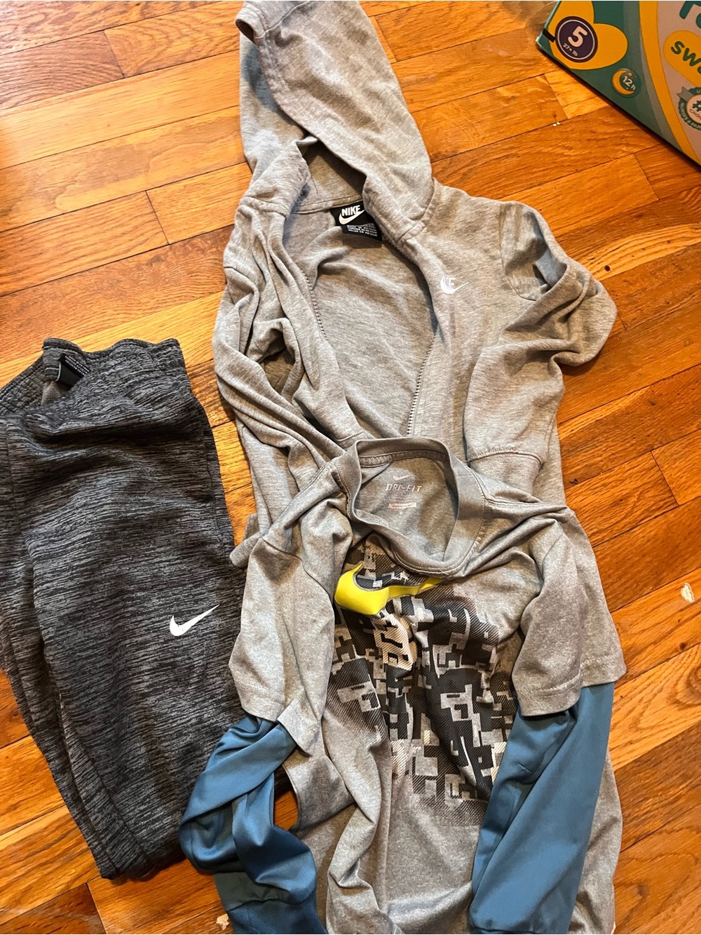 Nike Gray Hooded Sweatshirt with Subtle White Swoosh sweatpants long 7 Boys